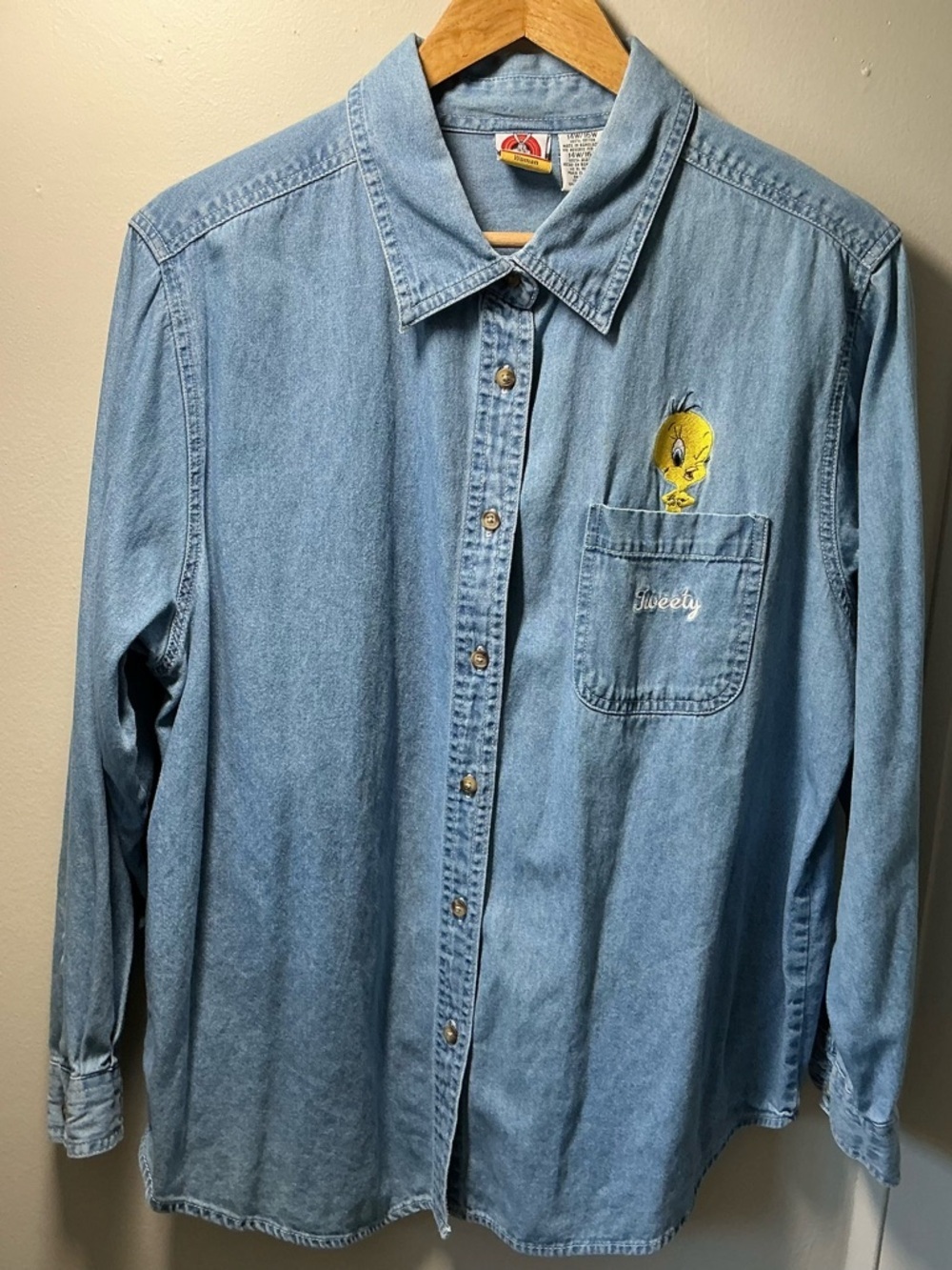 Vintage 90s Looney Tunes Tweety Bird Denim Shirt Women's 14W/16W  Button Down - Picture 2 of 13